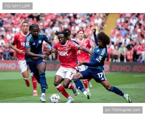 莱斯特城2-2南安普顿，客队在补时阶段凭借直接任意球世界波绝平